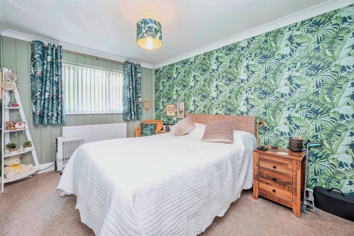 2 Bedroom Semi-Detached Bungalow For Sale In Horizon Views, Walcott, Norwich, NR12
