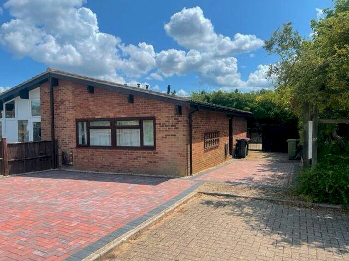 2 Bedroom Bungalow To Rent In Bessemer Court, Blakelands, Milton Keynes, MK14