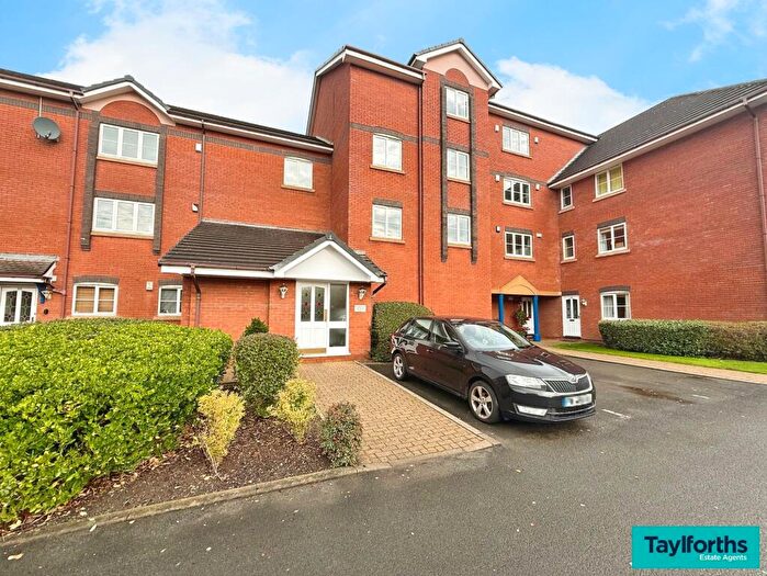 2 Bedroom Apartment For Sale In Britannia Drive, Ashton-On-Ribble, PR2