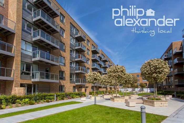 1 Bedroom Flat To Rent In Hamlet Court, Smithfield Square, Hornsey, N8