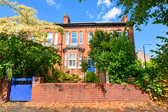5 Bedroom Terraced House For Sale In Church Road, Urmston, M41