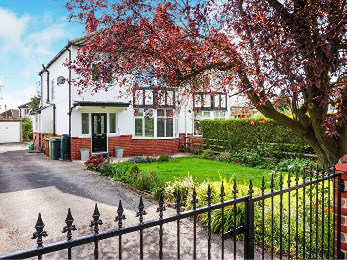 3 Bedroom Semi-Detached House To Rent In Street Lane, Leeds, West Yorkshire, LS8