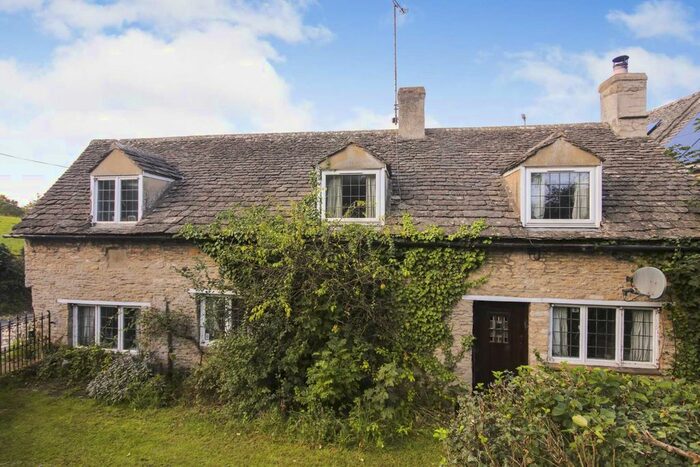 3 Bedroom Detached House For Sale In Bridge Street, Shilton, Oxfordshire, OX18