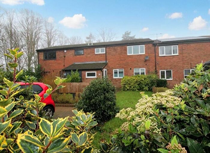 3 Bedroom Terraced House For Sale In Balmoral Close, Stevenage, SG2