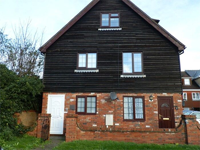 1 Bedroom Flat To Rent In Ronalds Court, East Street, Sittingbourne, ME10