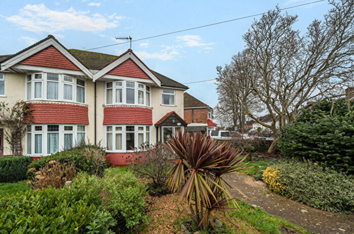 3 Bedroom Semi-Detached House For Sale In Gladstone Road, Southampton, Hampshire, SO19