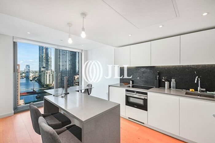 2 Bedroom Flat To Rent In Landmark Pinnacle, Marsh Wall, E14