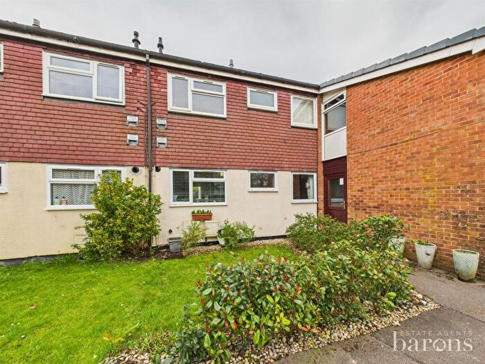 2 Bedroom Apartment For Sale In Vidlers Farm, Sherborne St. John, Basingstoke, RG24