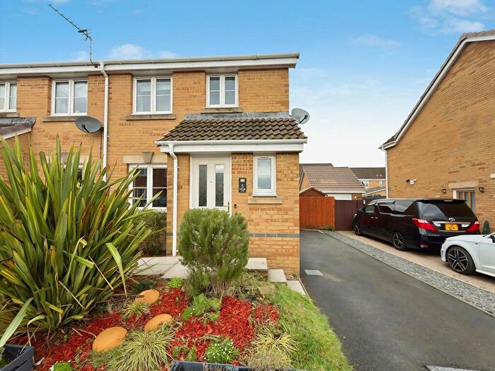 3 Bedroom Semi Detached House To Rent In Ynys Bery Close, Castell Maen, CF83