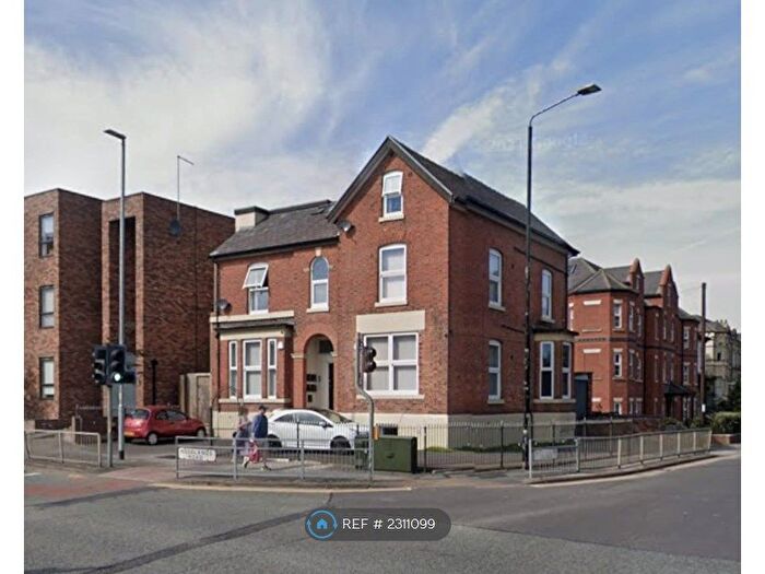 2 Bedroom Flat To Rent In Woodlands Road, Altrincham, WA14