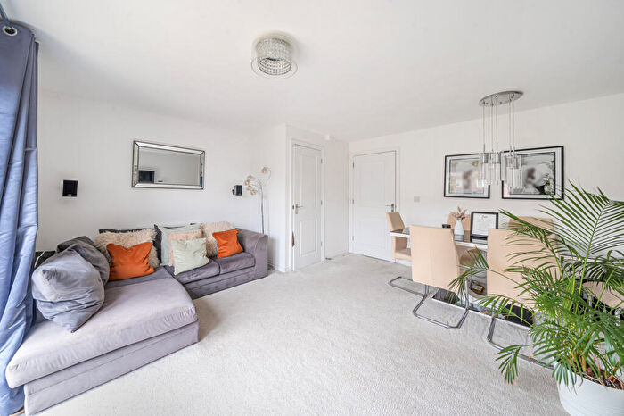 3 Bedroom Terraced House For Sale In Stoney Fields, Watton At Stone, SG14