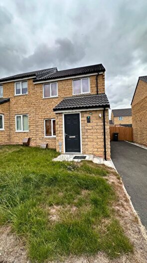 3 Bedroom Semi-Detached House For Sale In Blackthorne Close, Bradford, West Yorkshire, BD2