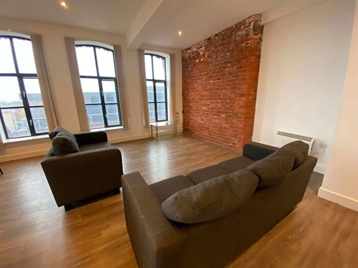 3 Bedroom Flat To Rent In Queens Brewery Court, Moss Lane West, Manchester, M15
