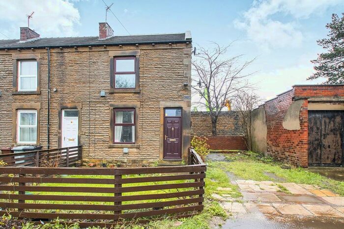 2 Bedroom End Of Terrace House To Rent In Providence Place, Morley, Leeds, LS27