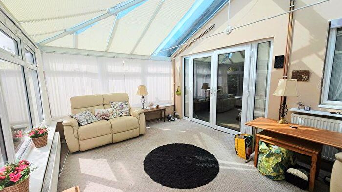 2 Bedroom Detached Bungalow For Sale In Siddons Road, Hampton Dene, HR1