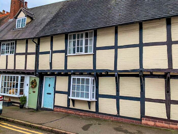 2 Bedroom Cottage To Rent In Church Street, Lutterworth, LE17