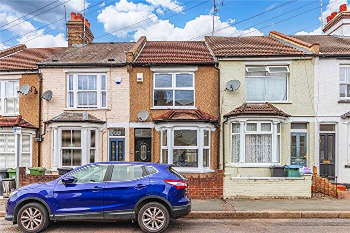 2 Bedroom Terraced House To Rent In Cardiff Road, Watford, Herts, WD18