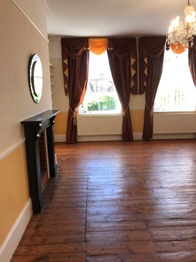 2 Bedroom Flat To Rent In Foxhall Road, Ipswich, IP3