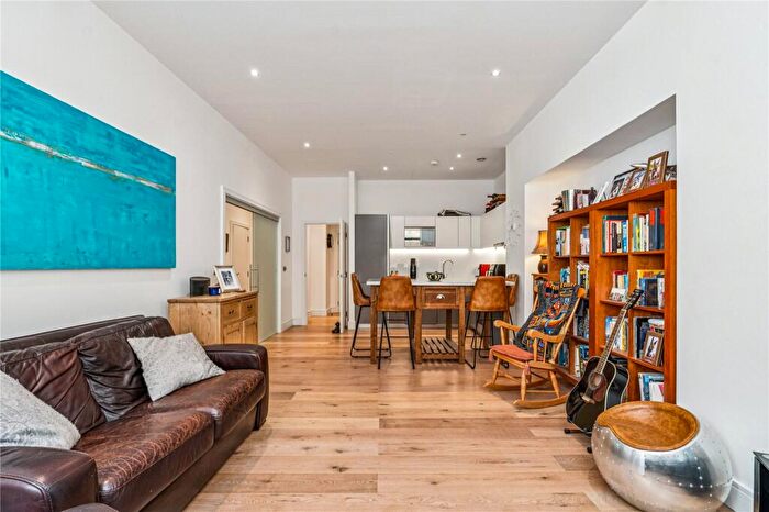 1 Bedroom Apartment For Sale In Carlow Street, Camden, London, NW1