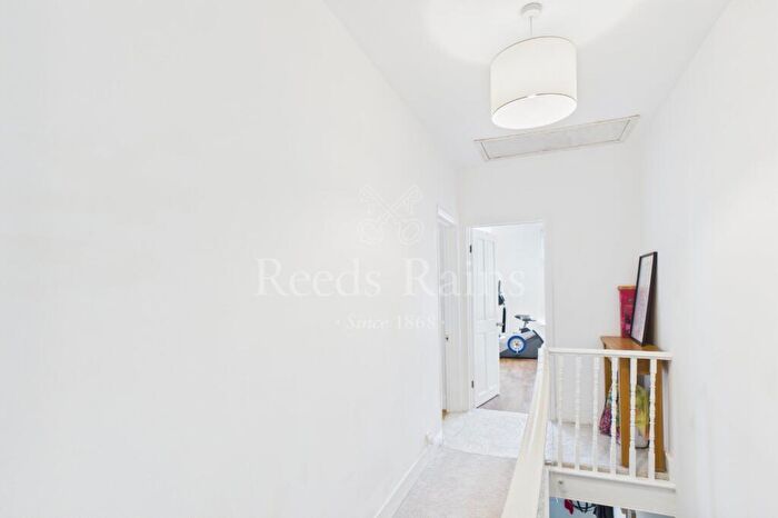 3 Bedroom Terraced House For Sale In Priory Hill, Dartford, Kent, DA1