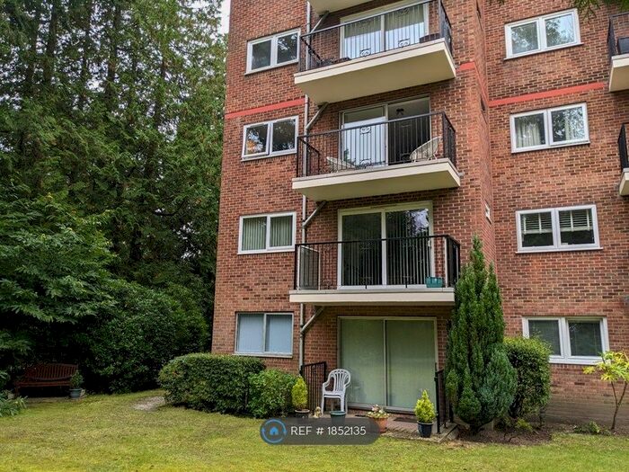 2 Bedroom Flat To Rent In Lissenden, Poole, BH13