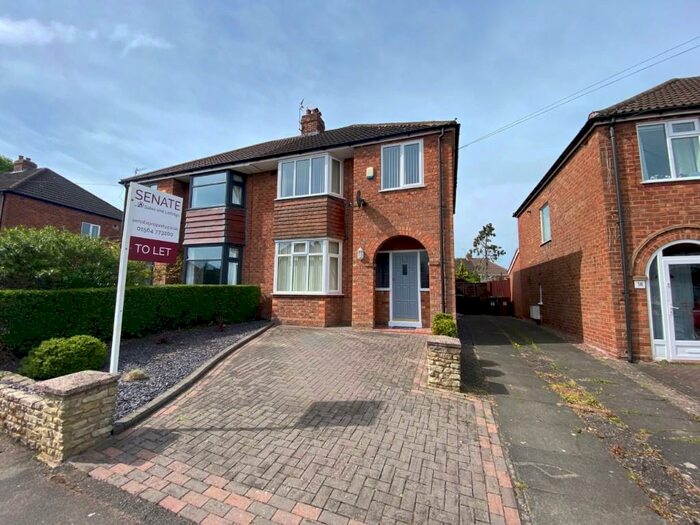 3 Bedroom Semi-Detached House To Rent In Springfield Crescent, Solihull, B92