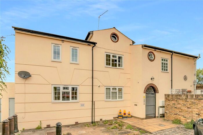 2 Bedroom Semi-Detached House To Rent In Pembrook Mews, Cologne Road, London, SW11