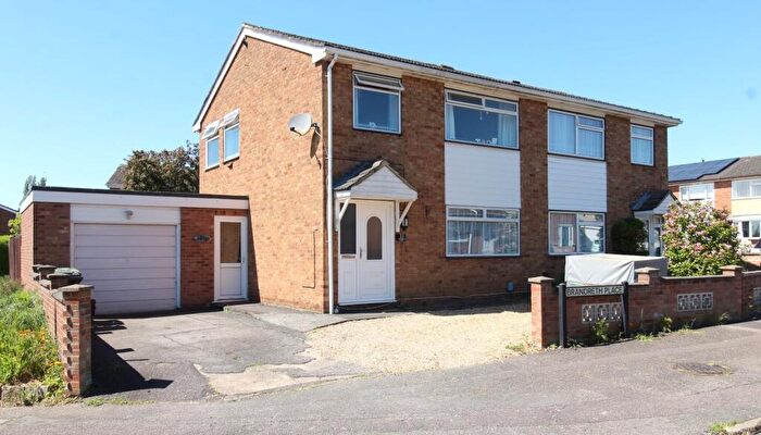 3 Bedroom Semi-Detached House For Sale In Brandreth Place, Sandy, SG19