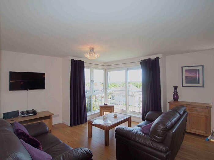 3 Bedroom Flat To Rent In Rubislaw Square, Kepplestone, AB15