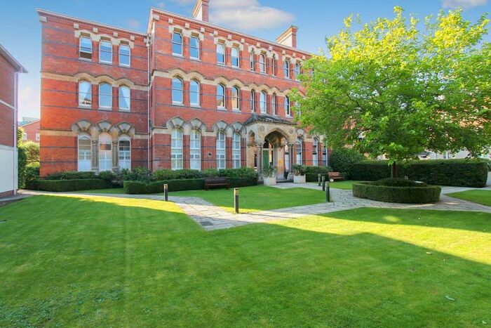 1 Bedroom Flat To Rent In St. Georges Place, Cheltenham, GL50