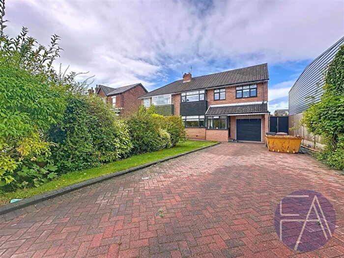 5 Bedroom Detached House To Rent In Lethbridge Road, Southport, PR8