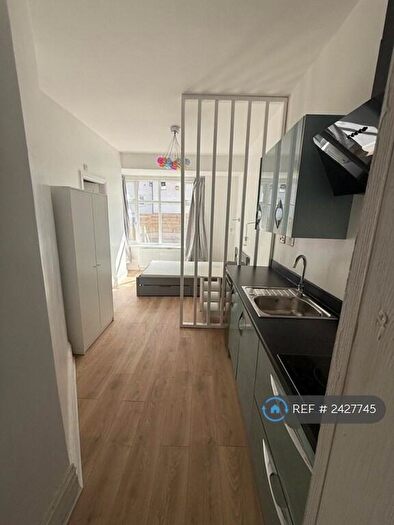 5 Bedroom Terraced House To Rent In Ingoldsby Avenue, Manchester, M13