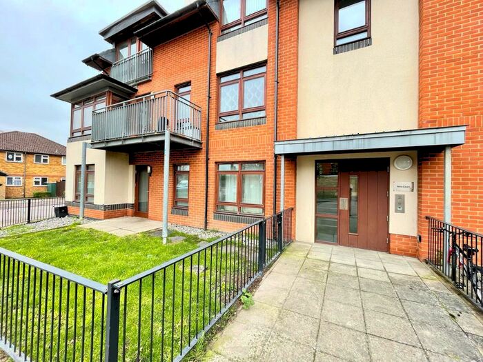 2 Bedroom Flat To Rent In Iona Court, Atlas Crescent, Edgware, HA8
