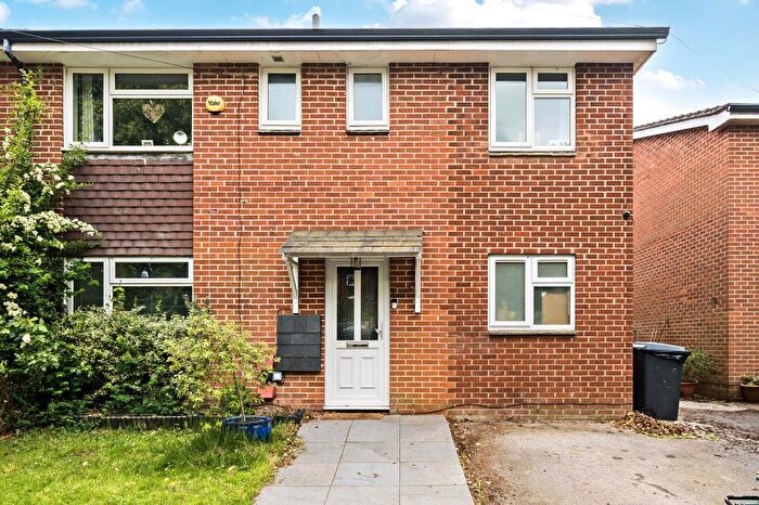 4 Bedroom Semi-Detached House To Rent In Newbury, Berkshire, RG14