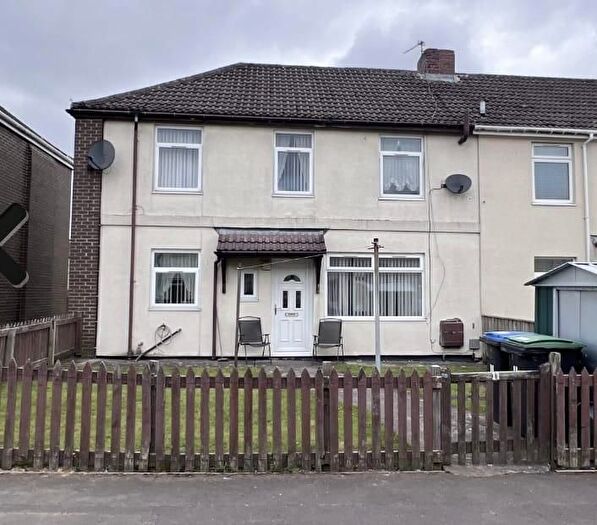 3 Bedroom Semi-Detached House To Rent In Beech Terrace, Catchgate, Stanley, DH9