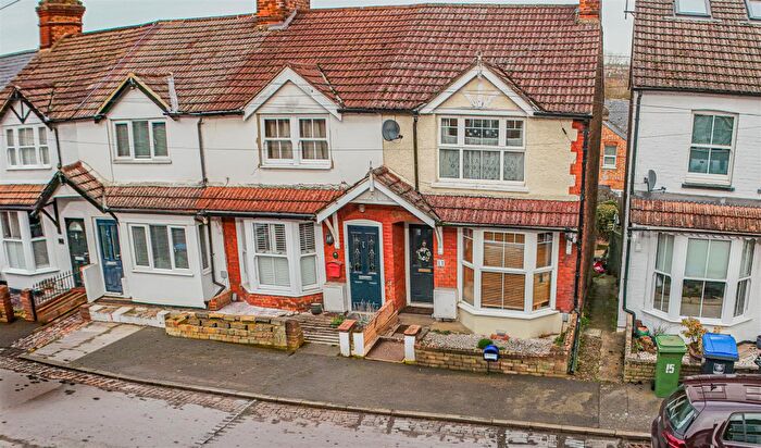 2 Bedroom End Of Terrace House For Sale In Winifred Road, Hemel Hempstead, HP3