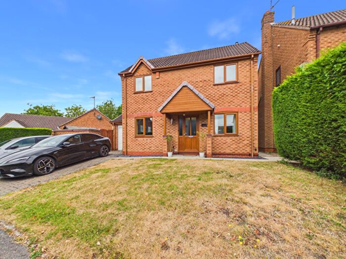 3 Bedroom Detached House For Sale In Byfield Close, Oakwood, DE21