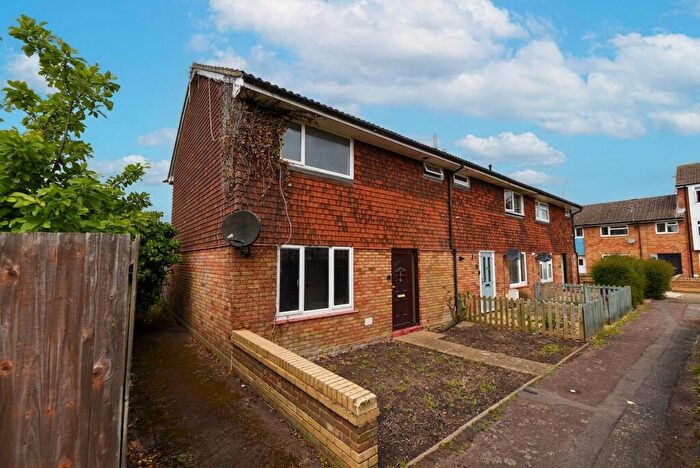 3 Bedroom Terraced House For Sale In Flaxen Walk, Warboys, PE28