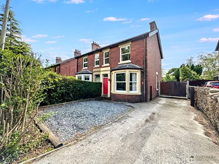 3 Bedroom Semi-Detached House For Sale In Garstang Road, Bowgreave, PR3