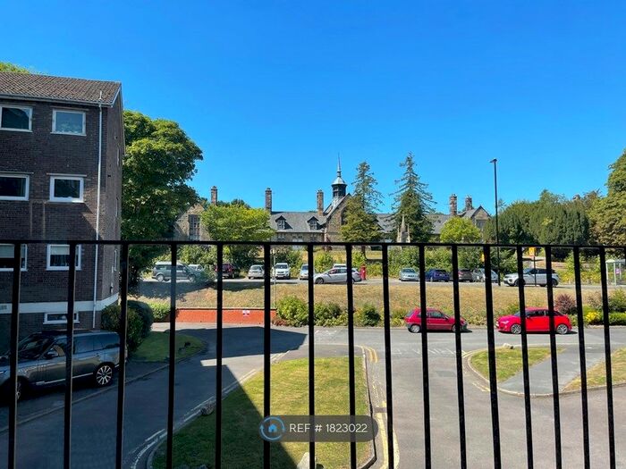 2 Bedroom Flat To Rent In Ladies Spring Grove, Sheffield, S17
