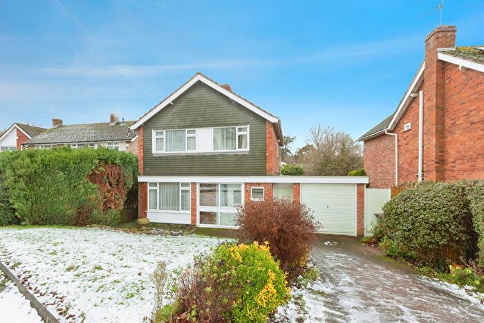 3 Bedroom Detached House For Sale In Beech Road, Oadby, Leicester, LE2