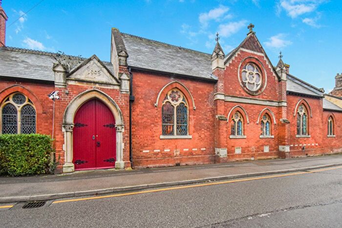 4 Bedroom Barn Conversion For Sale In New Road, Chatteris, PE16