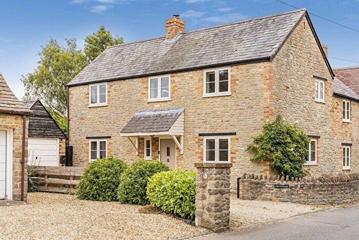 4 Bedroom Detached House For Sale In Murcott, Oxfordshire, OX5