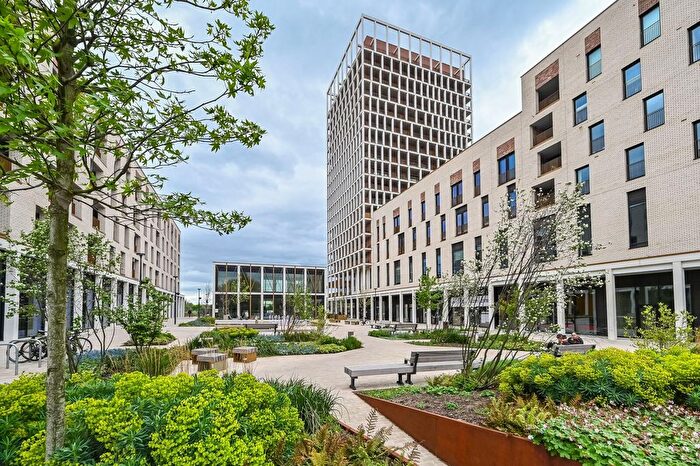 2 Bedroom Flat For Sale In Coronation Square, Leyton, E10