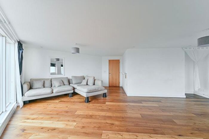 3 Bedroom Flat For Sale In Seren Park Gardens, London, SE3