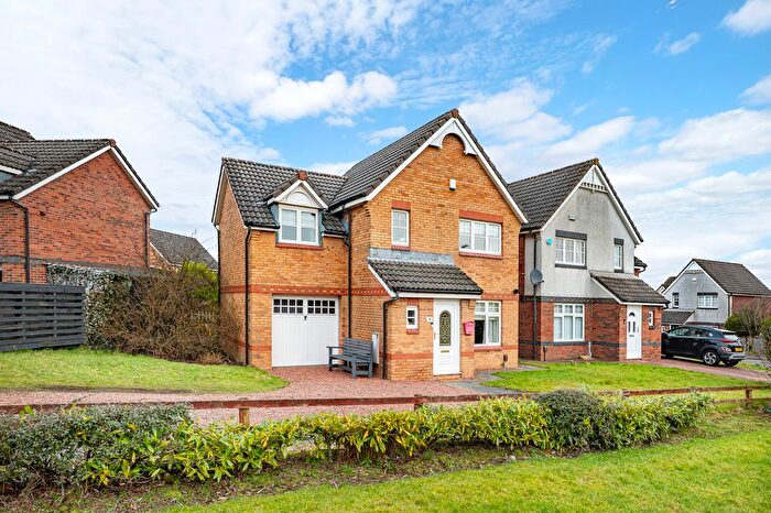 3 Bedroom Detached House For Sale In Burnawn Place, Glasgow, G33
