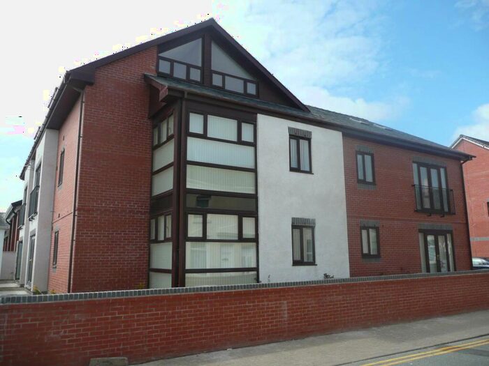 2 Bedroom Flat To Rent In Ball Street, Blackpool, FY1