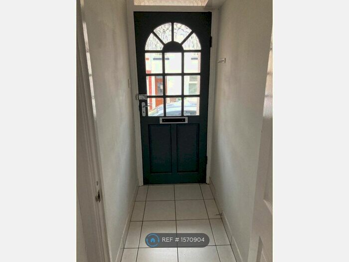 3 Bedroom Terraced House To Rent In Raglan Road, Hengoed, CF82