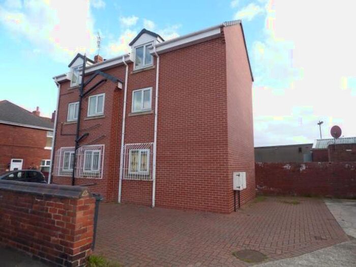 1 Bedroom Flat To Rent In Woodlands House, Cemetery Road, Woodlands, Doncaster, DN6