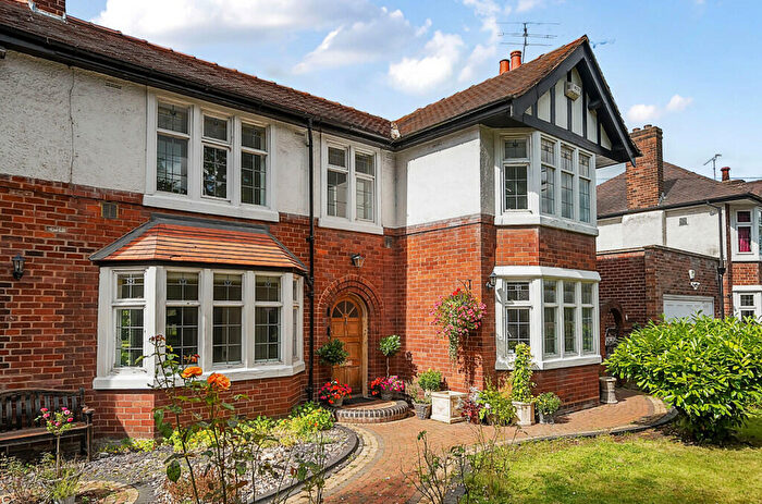 4 Bedroom Semi-Detached House For Sale In Greenfield Crescent, Hoole, Chester, CH2